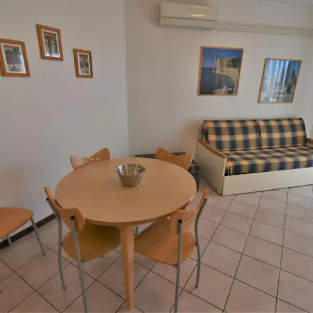 Apartamento Torre-2 By Interhome Lignano Sabbiadoro