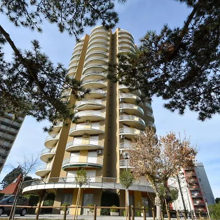 Torre-2 By Interhome *